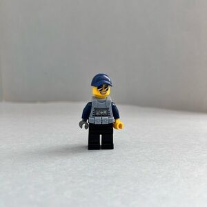 LEGO Jurassic World ACU Trooper Minifigure